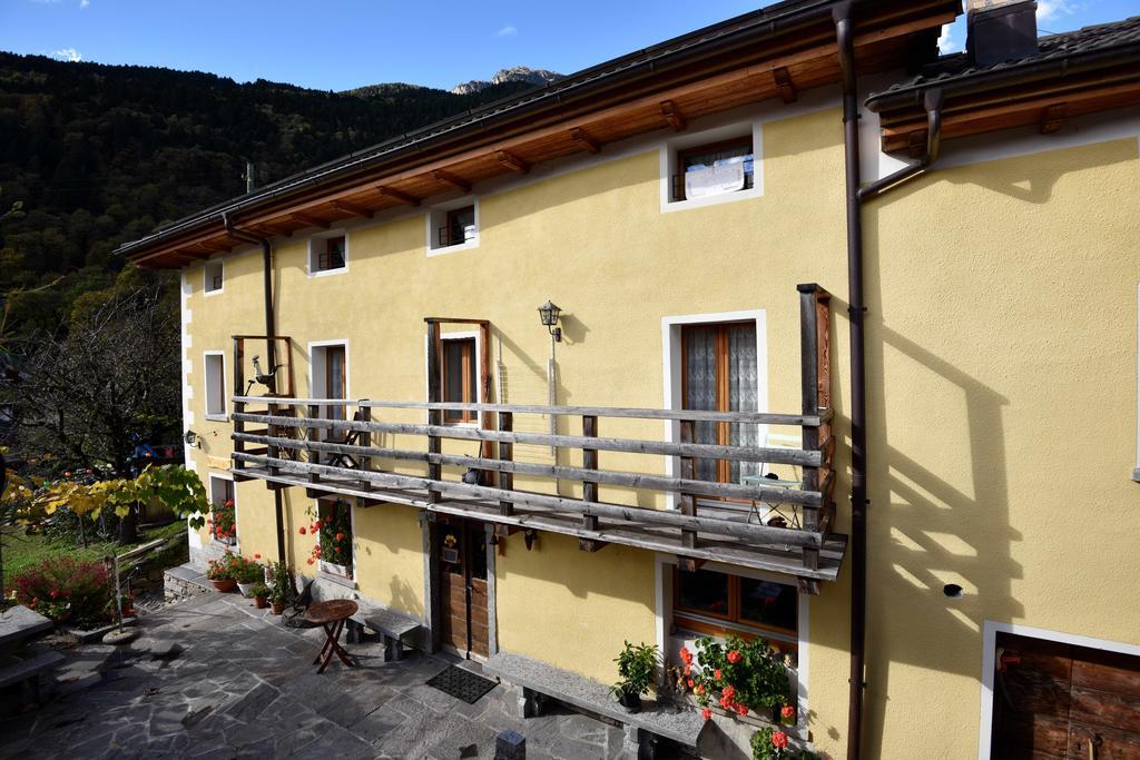 Da Erminia Acomodação com café da manhã Verdabbio Exterior foto